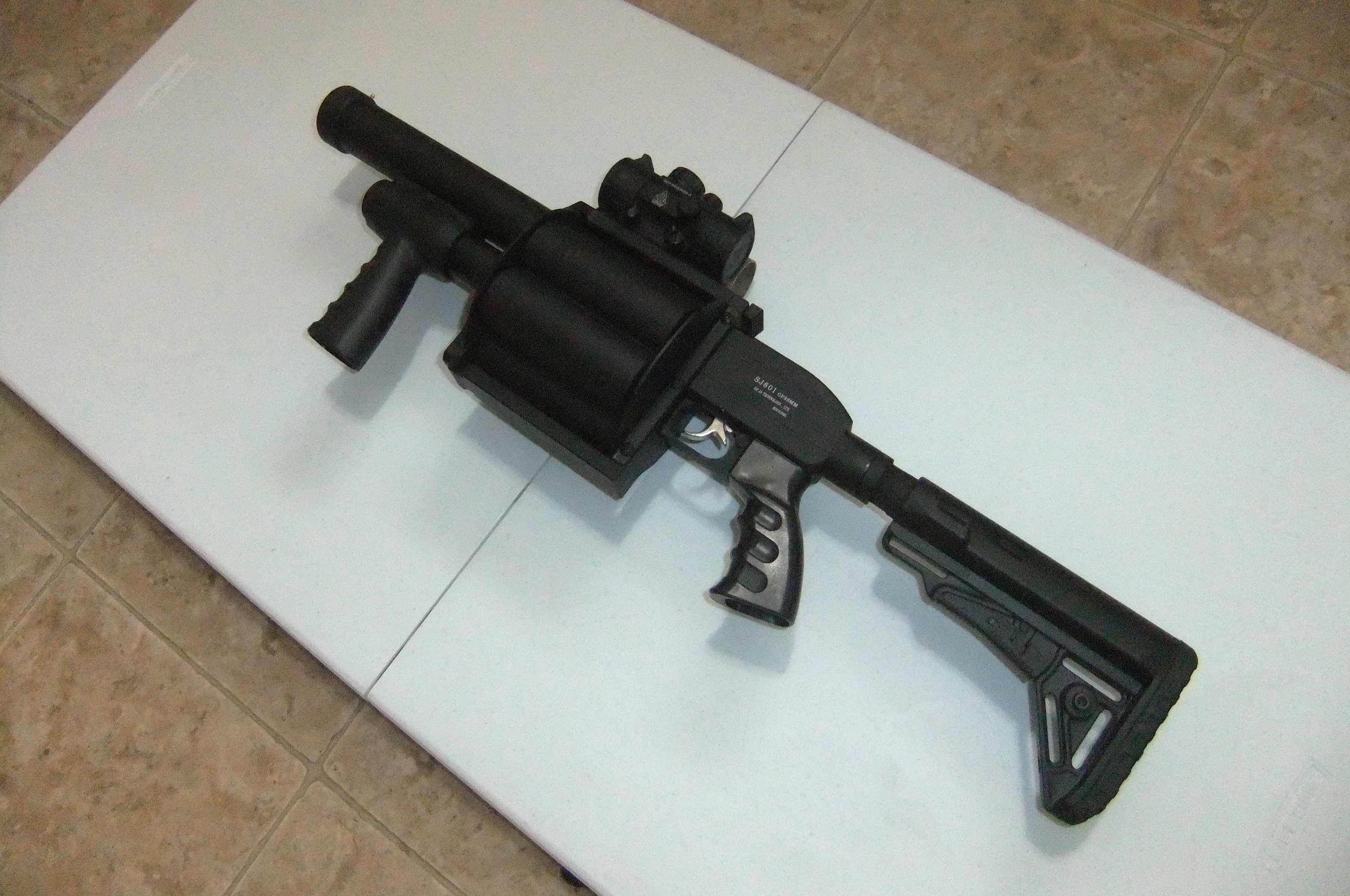 IWA 6 Shot Rotary Tactical 37mm Launcher