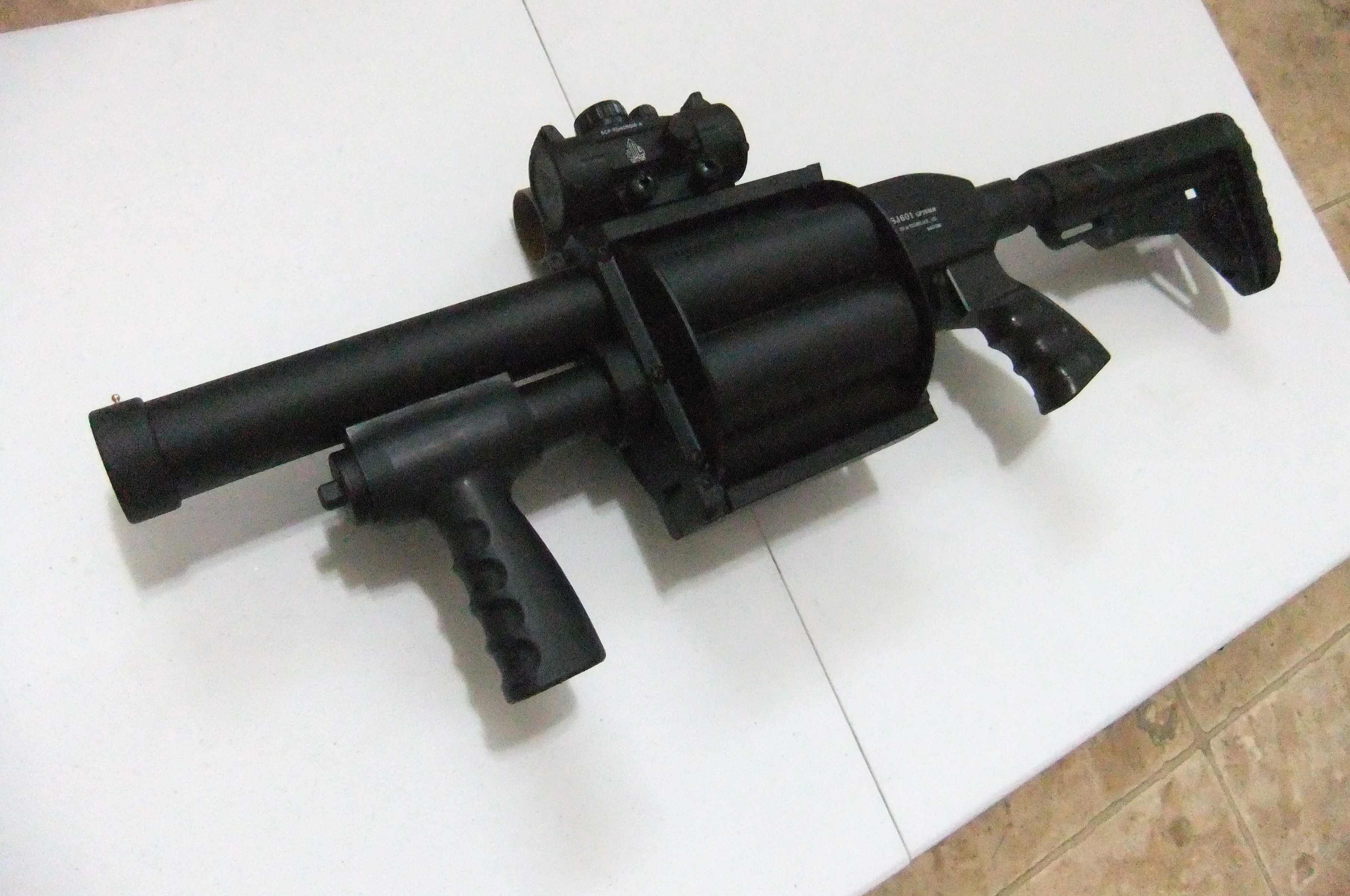 IWA 6 Shot Rotary Tactical 37mm Launcher