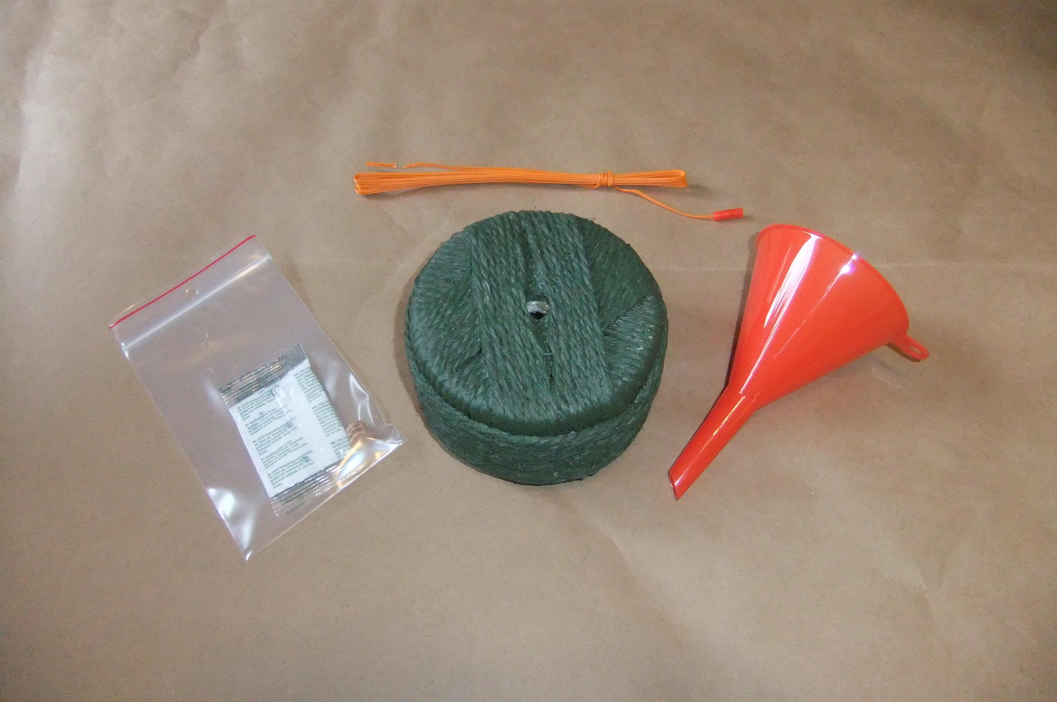 Large 500g String Bound Maroon